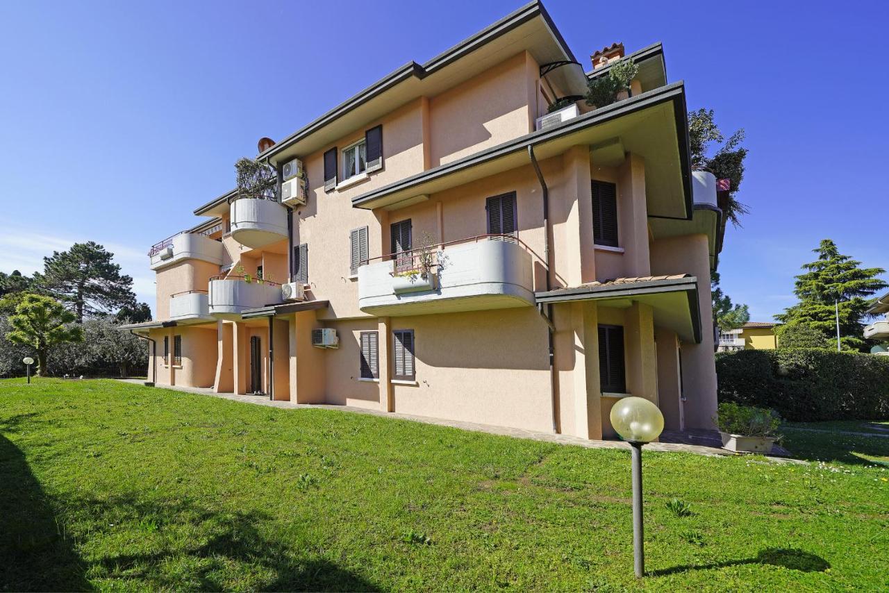 Borgo Del Grillo P2-9 By Wonderful Italy Apartment Sirmione Luaran gambar
